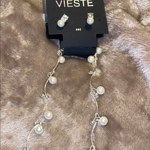 earring and necklace set